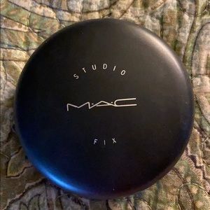 MAC Studio Fix.  N5